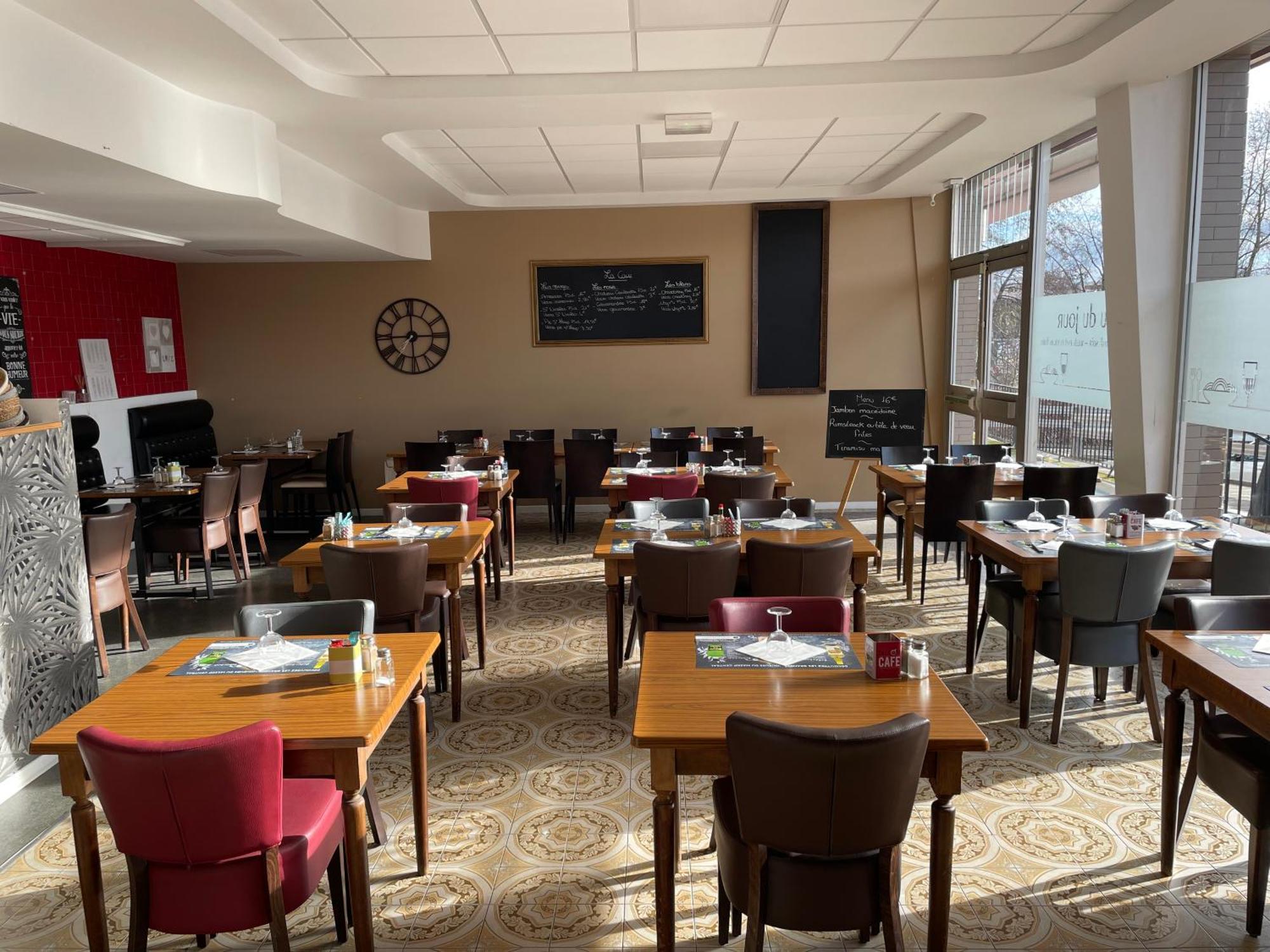 Le Relax Hotel Aurillac Eksteriør billede